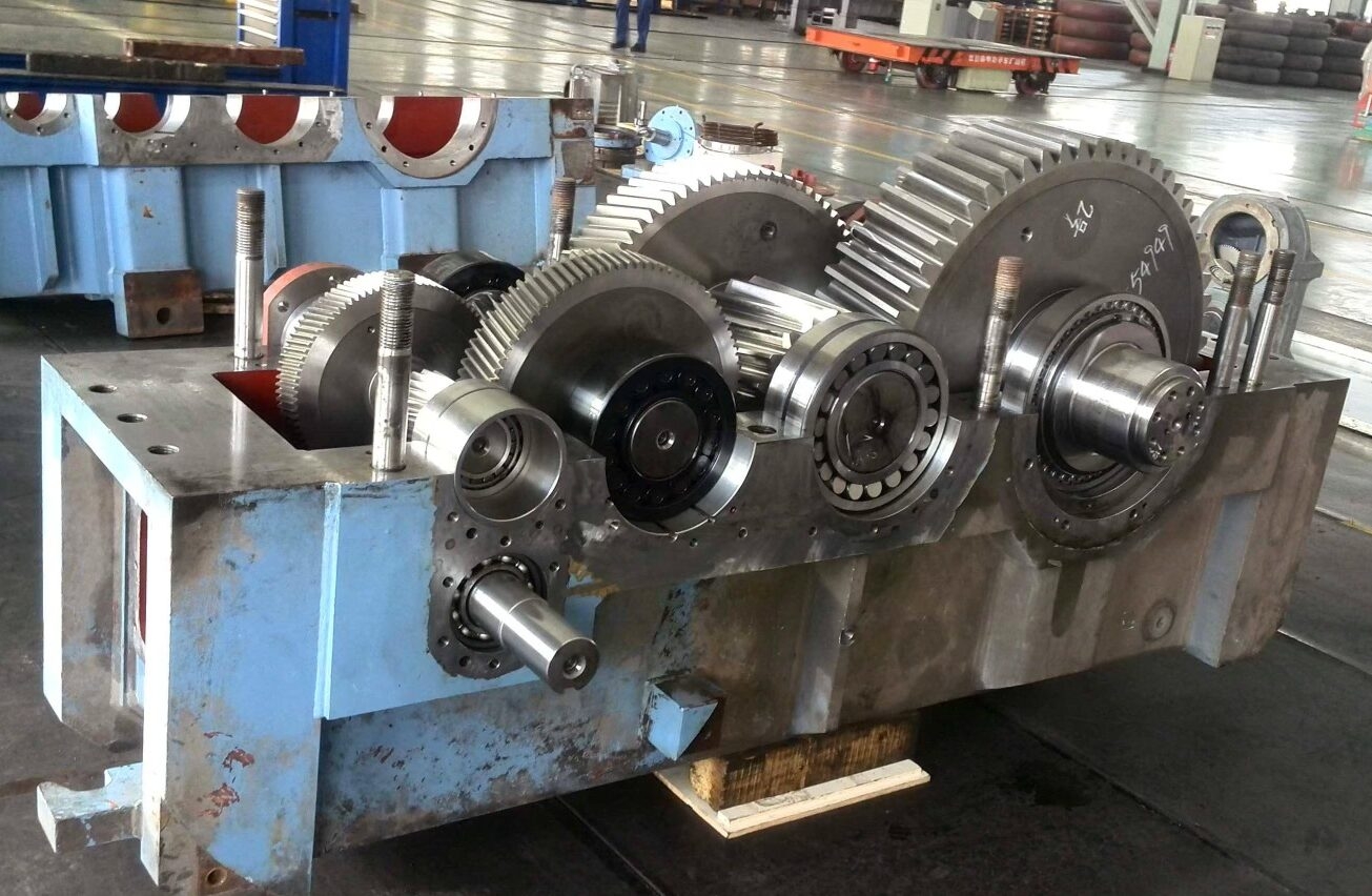 What impact does material selection have on the durability of hypoid gearboxes?